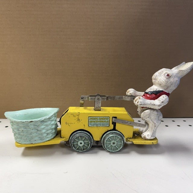 1103 Rare Peter Rabbit Handcar Chick Mobile w/ Key