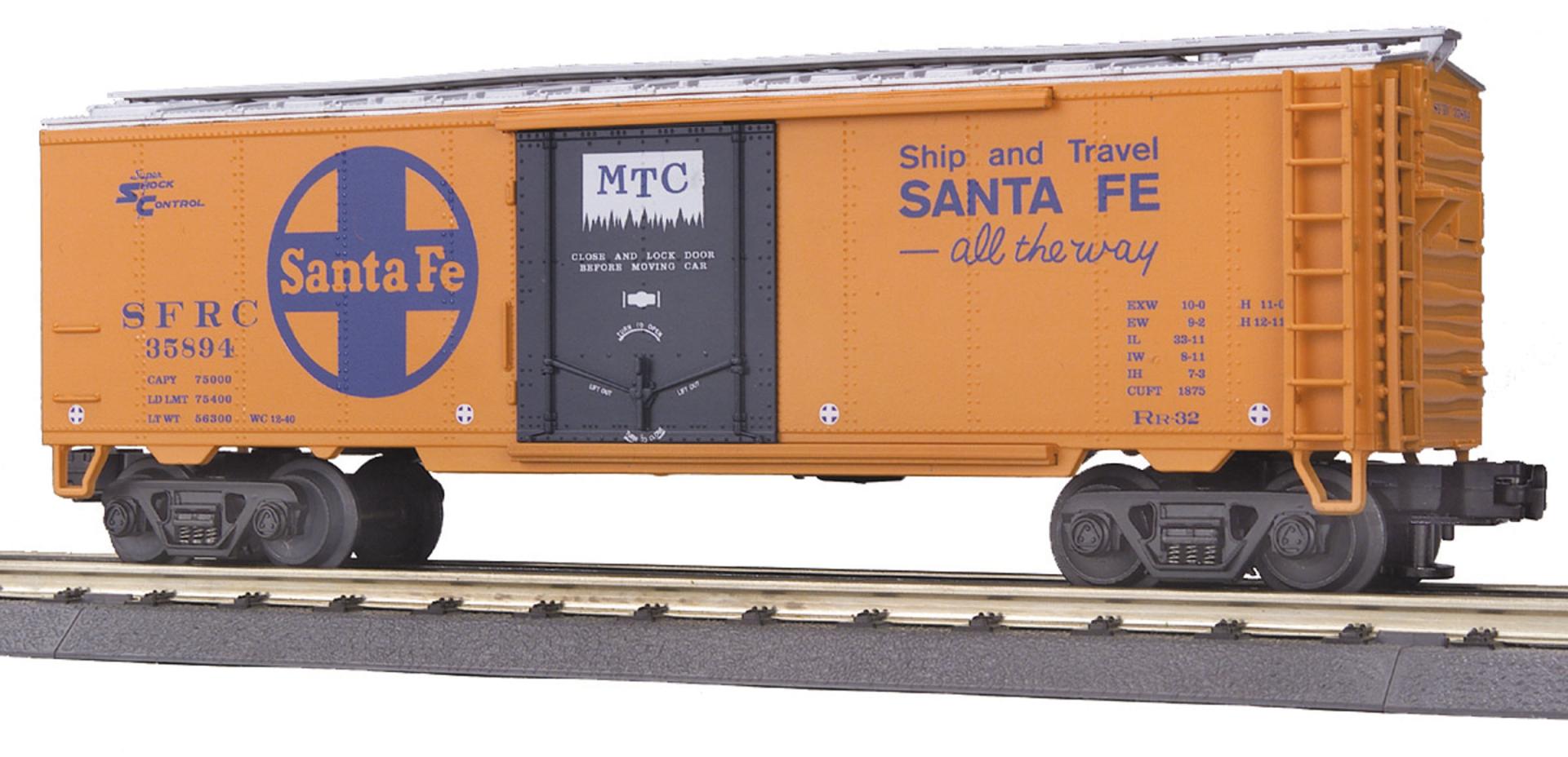 SANTA FE OPERATING REEFER CAR W/PLATFORM