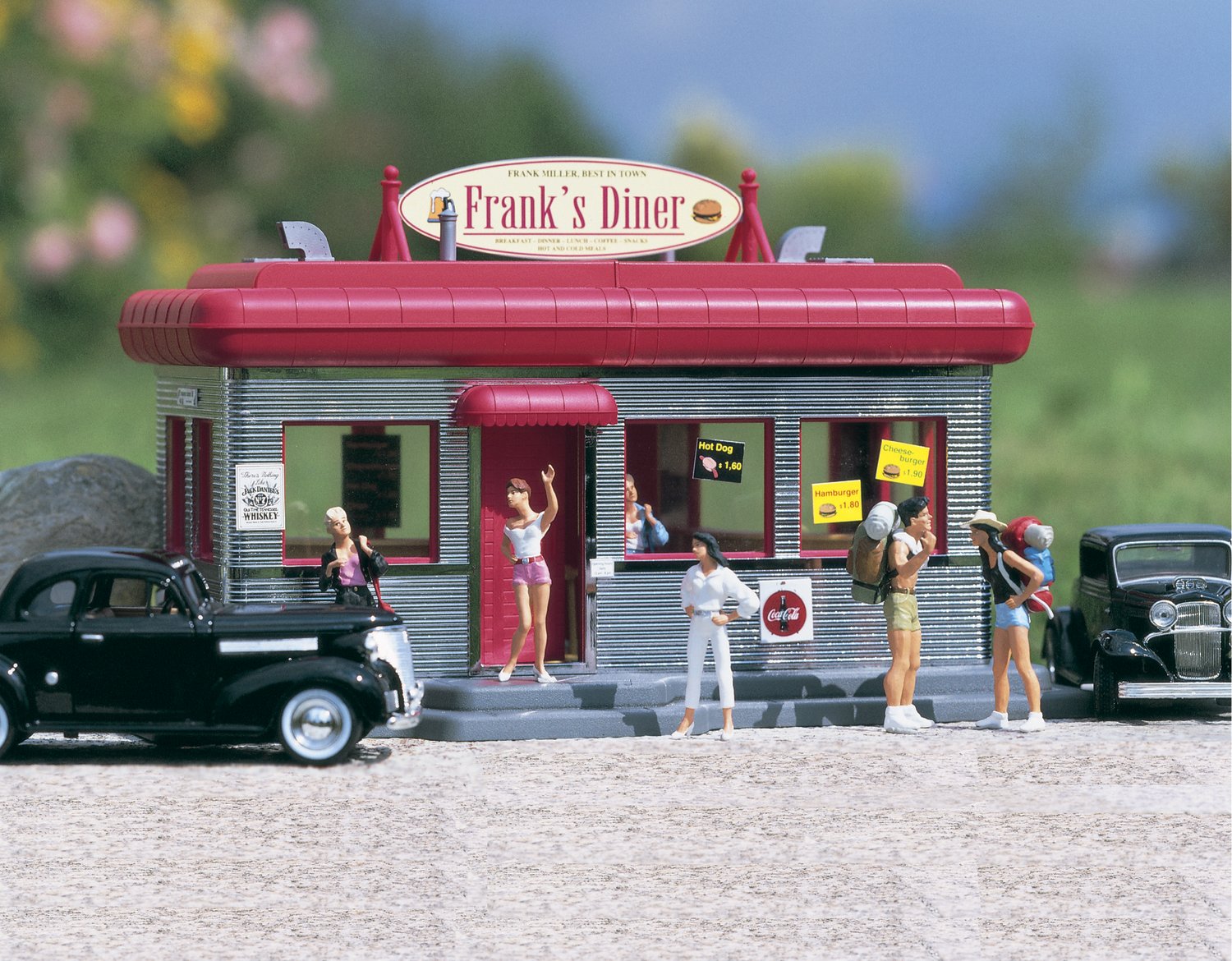 DOWNTOWN DINER
