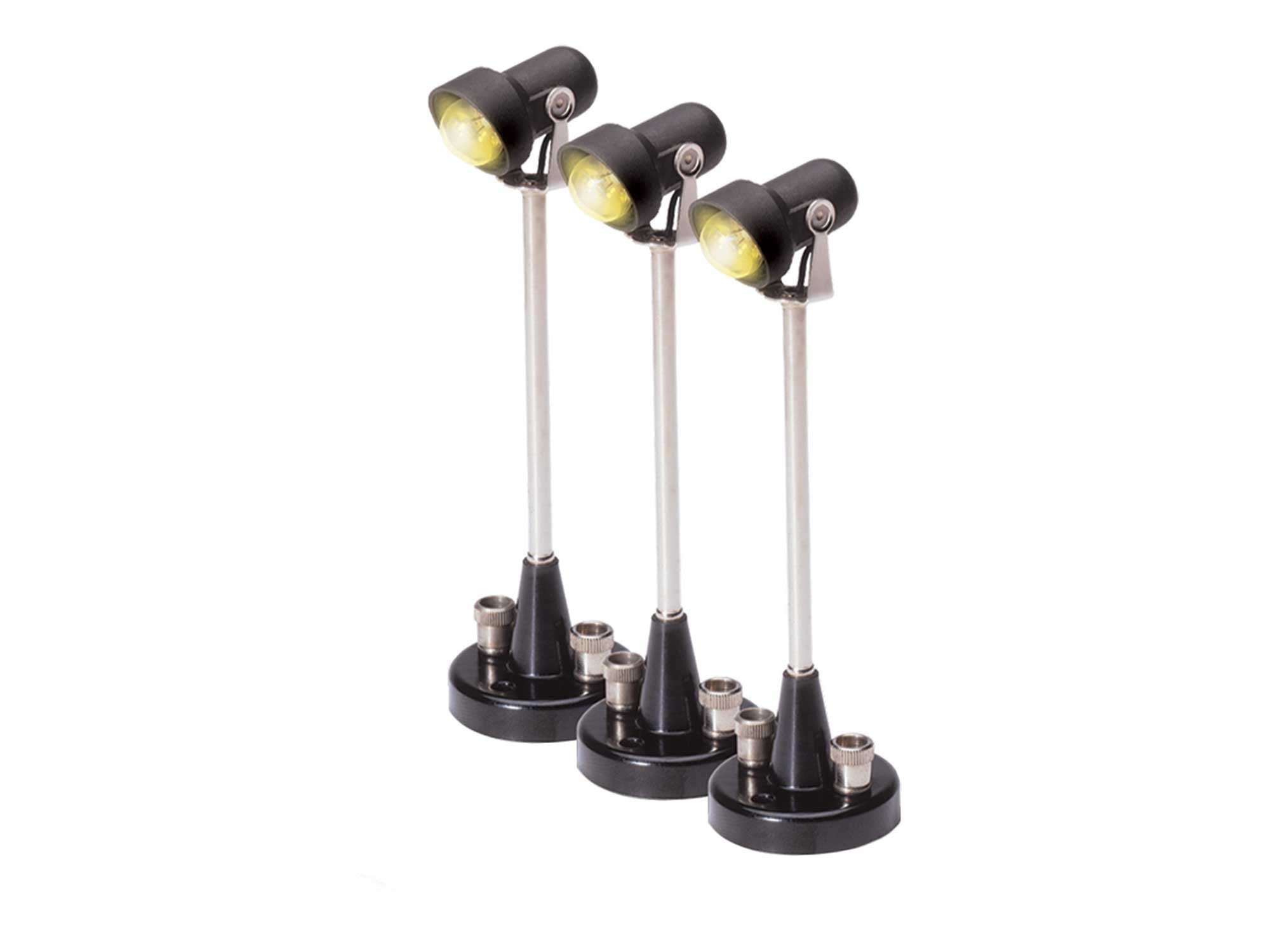 #70 YARD LIGHTS (3 PK)