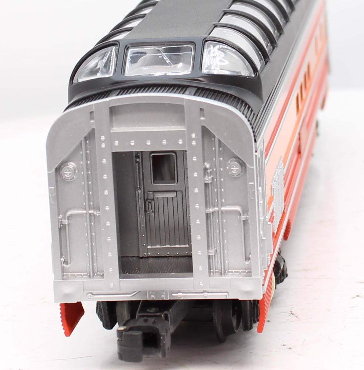 S.P. FULL LENGTH VISTA DOME CAR